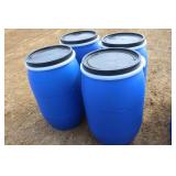 (4) 30 GALLON POLY BARRELS WITH REMOVABLE LIDS