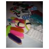 HORSE GROOMING SUPPLIES