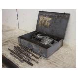 SKIL HEAVY DUTY HAMMER DRILL WITH ASSORTMENT OF