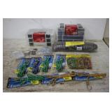 (6) HUSKY PLASTIC PARTS BINS, BUNGIE CORDS, ROPE