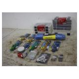 (6) HUSKY PLASTIC PARTS BINS, BUNGIE CORDS, ROPE