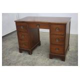 WOODEN DESK