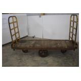 NUTTING CART WITH REMOVABLE HANDLES