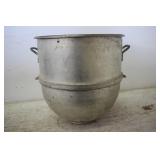 LARGE STAINLESS STEEL MIXING BOWL