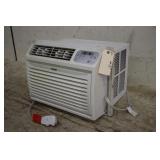 HAIER 10,000 BTU WINDOW AC UNIT