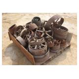 LARGE PALLET LOT OF VINTAGE BELT PULLEYS