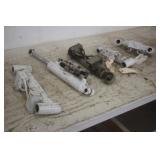 (5) HYDRAULIC CYLINDERS