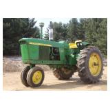 JOHN DEERE 3020 GAS TRACTOR WITH NARROW FRONT