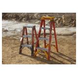 (2) WERNER FIBERGLASS STEP LADDERS
