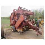 NEW HOLLAND 851 ROUND BALER