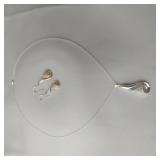 18" Necklace With Matching Earrings