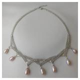 14" Necklace With Pearls