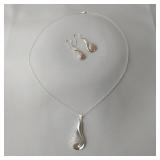 18" Necklace With Matching Earrings