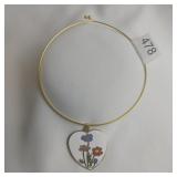 Heart-shaped Flower Metal Pendant On Metal Cable