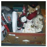 Christmas Stuffed Toys And Décor