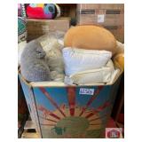 approx 21 pcs; mix squishmallow, pillows and