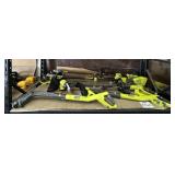 Approx 6 pcs; mix Ryobi tools (tools are as is)