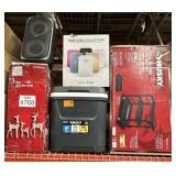 5 pcs; mix deer family, speaker, igloo, cool and