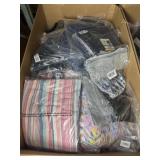 100 pcs Assorted Clothing