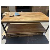 2 pcs Assorted Furniture: (1) Coffee Table (1)