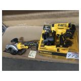 2 pcs DeWalt Tools