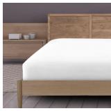 6 dozens (72 pcs ) WynRest king size T200 Sheet,