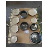 14 Pcs Pots, Pans, and Lids