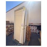 5 interior doors (3 pcs 28 inch x80 ) (2pcs 36
