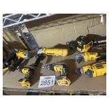 7 pcs Assorted DeWalt Items