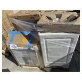 4 pcs Assorted Bathroom Items: Vanities and Sinks