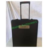 799 professional tool set with wheels and handle