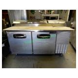 Avant  Edge cold food refrigerated prep station