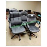 4 Assorted adjustable office chairs in group