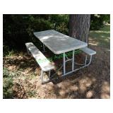 Picnic table