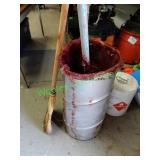 Grease bucket & grease