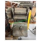 Parks woodworking planer manufactured by The Parks Parks woodworking planer manufactured by The Parks