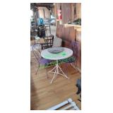Metal Table with (2) Chairs Metal Table with (2) Chairs