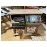 Vintage Stero System w/ Radio and Record Player Vintage Stero System w/ Radio and Record Player