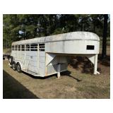 Tandem-Axle Gooseneck Horse/Stock Trailer