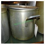 Large Cook Pot 12.5x12"