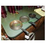 (2) Skillets & Cast Iron