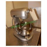 KitchenAid professional 600 mixer -  Includes