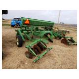 John Deere Levee Squeezer