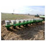Johnd Deer 7100 Planter