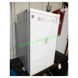 GE Mini Fridge