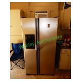 GE Refrigerator Freezer Combo