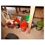 Hydraulic Fluid, Buckets & Other Items in Group