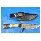 Damascus Knife w/Sheath, New
