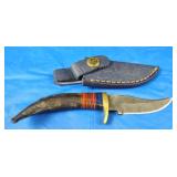 Damascus Knife w/Sheath, New