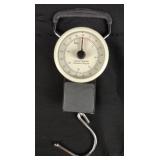 Mechanical Weigh Scale w/Tape Measure